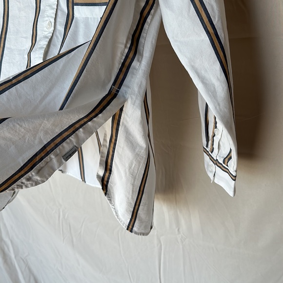 Eddie Bauer striped button up blouse - Picture 5 of 7